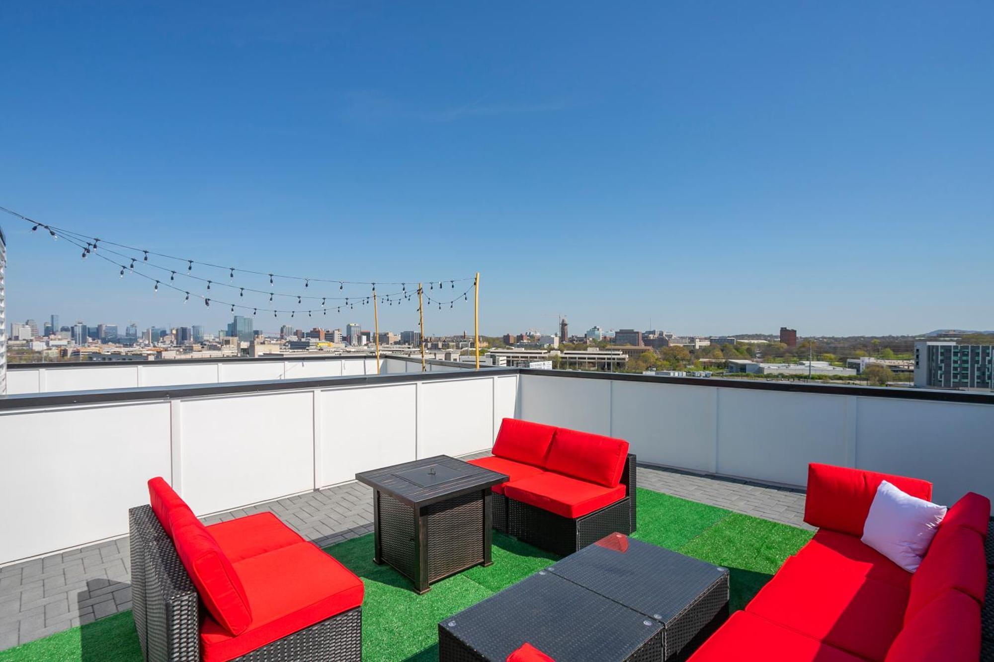 Luxury Townhome Skyline Views Mins To Dt Nashville Exterior foto
